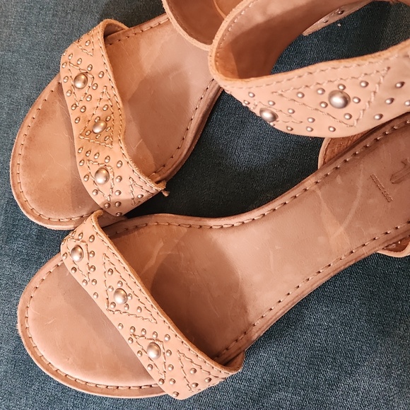Frye carson sandals 6.5 taupe - Picture 6 of 7
